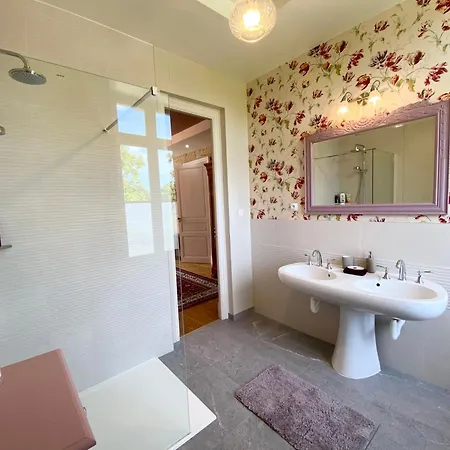 La Montgrande Bed & Breakfast Aulnay (Charente-Maritime)